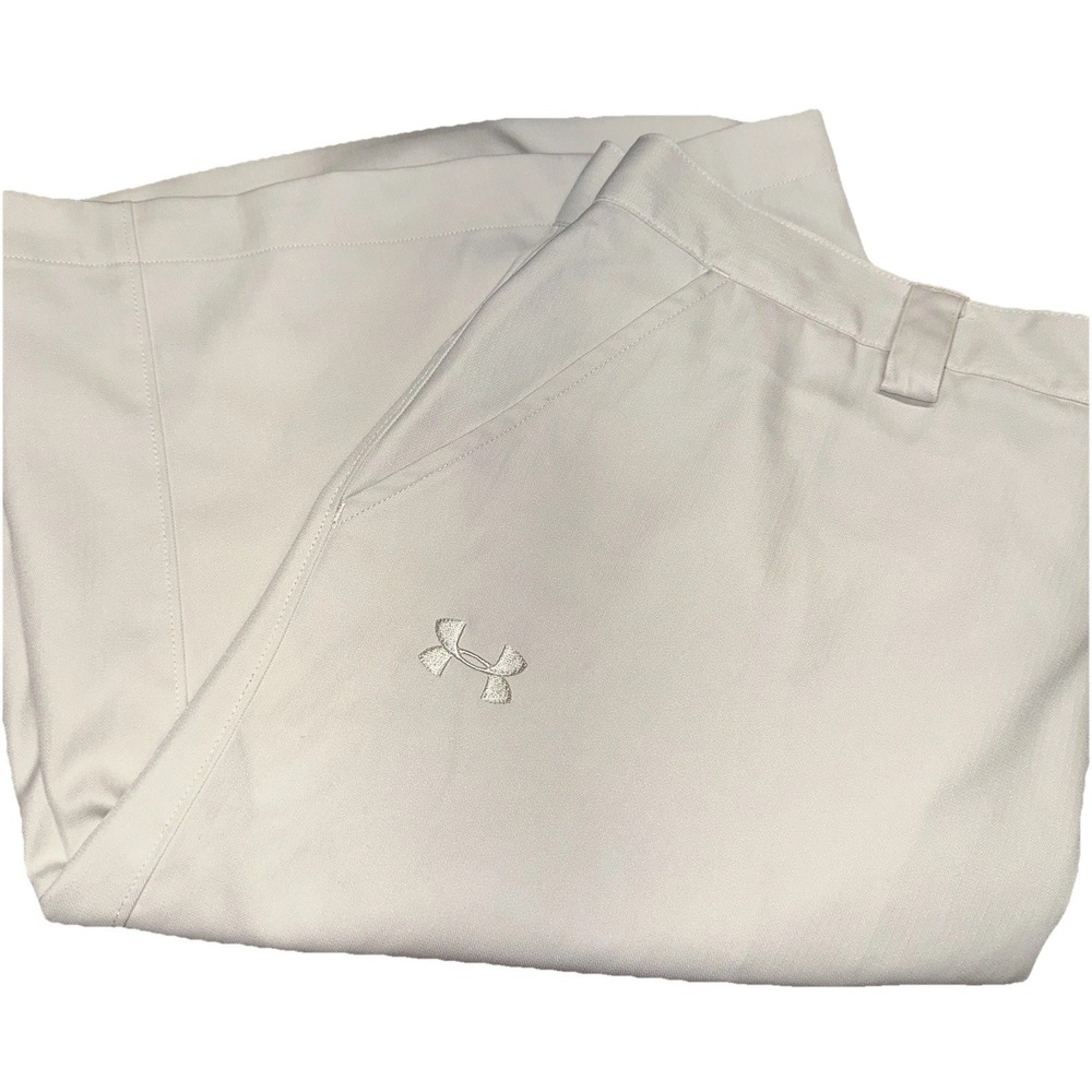 Under Armour Performance Beige Chino Golf Shorts Stretch 10" Inseam Men's 36R